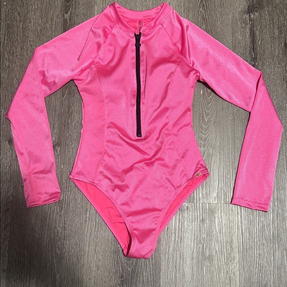 Betsey Johnson Scuba Knit Half Zip Long Sleeve One-Piece Swimsuit NWOT - Picture 4 of 6